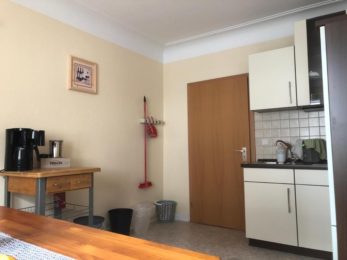 Ferienwohnung Eberhard Altes Winzerhaus Bullay Esterno foto